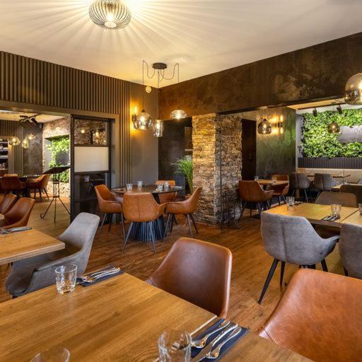 Garden Restaurant & Pension Пардубице Екстериор снимка